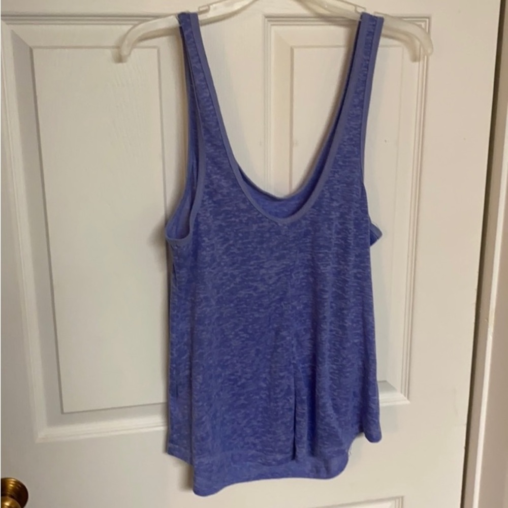 Athletic tank top